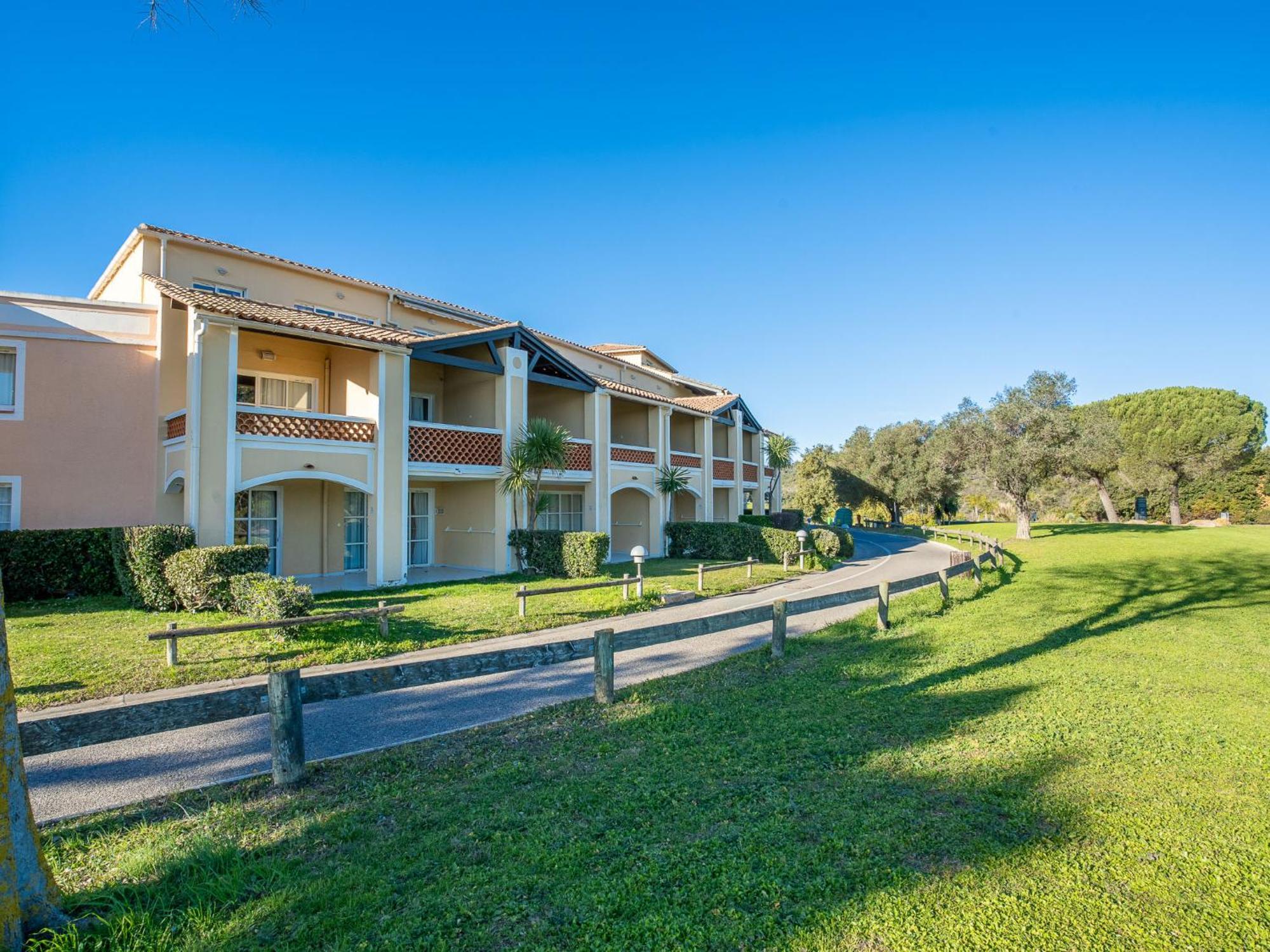 Apartment Village Cap Esterel - Le Village-81 By Interhome Сен-Рафаэль Экстерьер фото