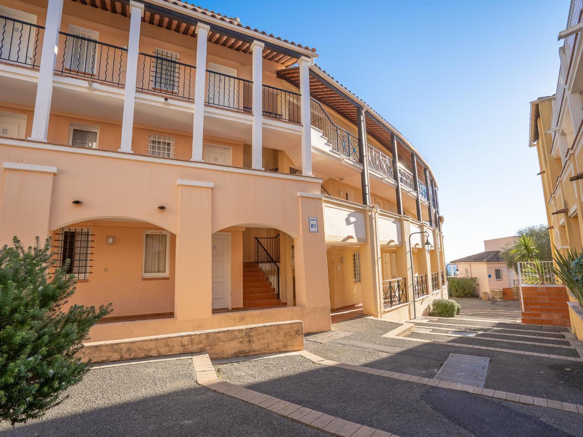 Apartment Village Cap Esterel - Le Village-81 By Interhome Сен-Рафаэль Экстерьер фото